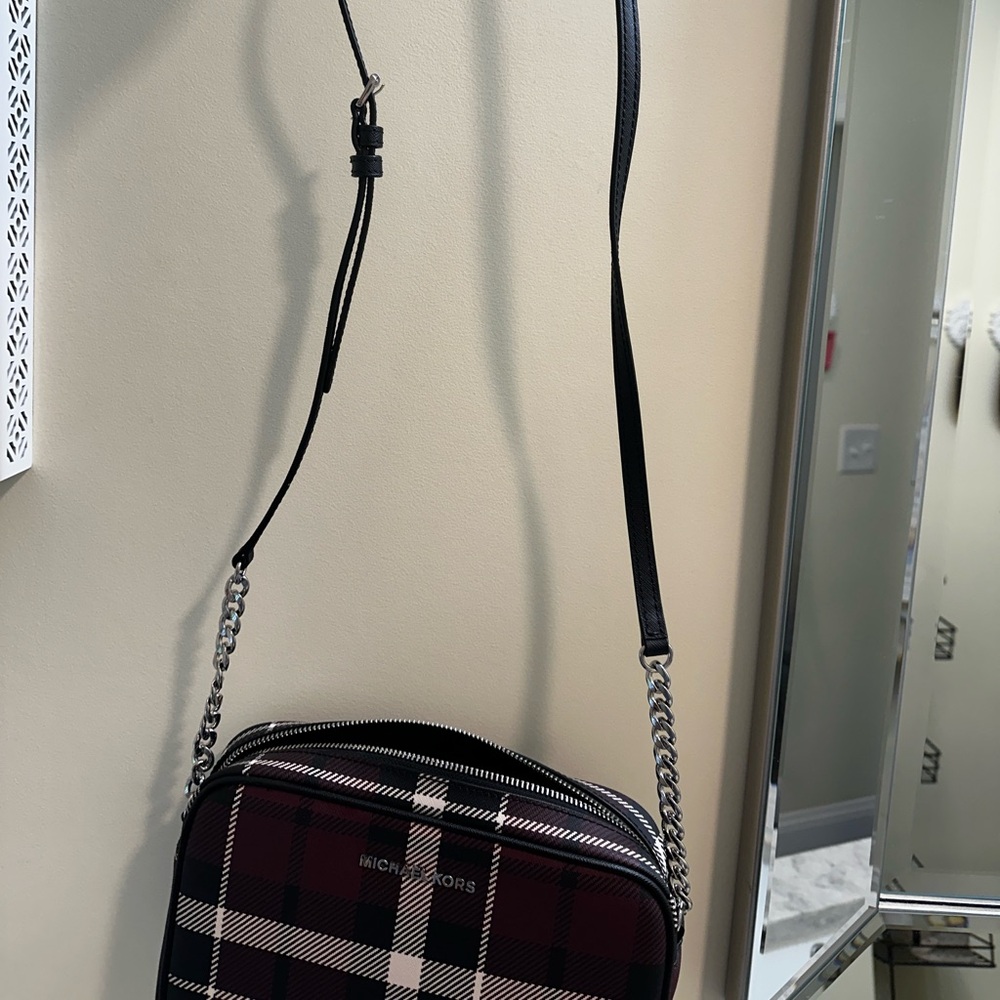 MICHAEL Michael Kors Black and Red Crossbody Bag with Chain Detail